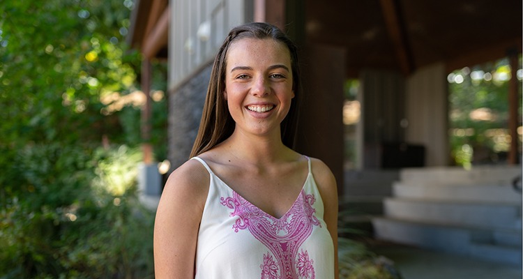 Moving in Faith: Madison Shares Her Experience as a Transfer Student During a Global Pandemic